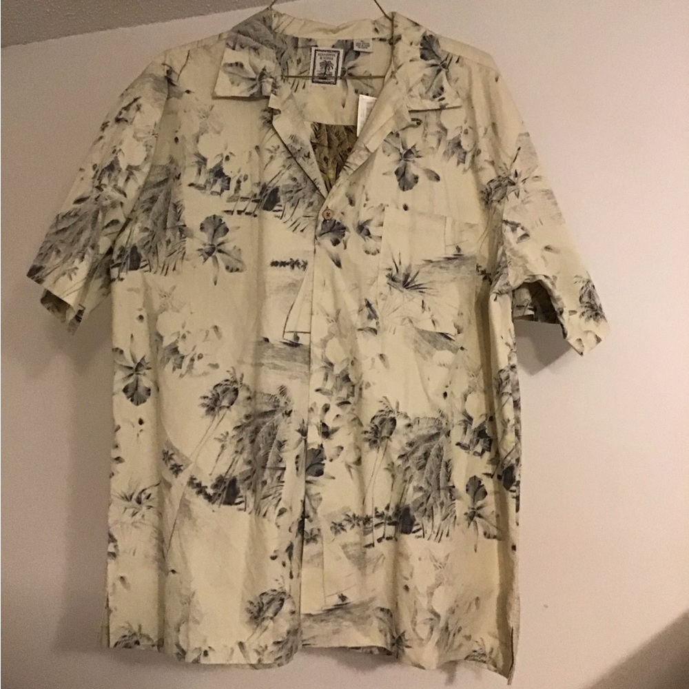 Roundtree & Yorke Button Down Short Sleeve Shirt for Dad New With Tag